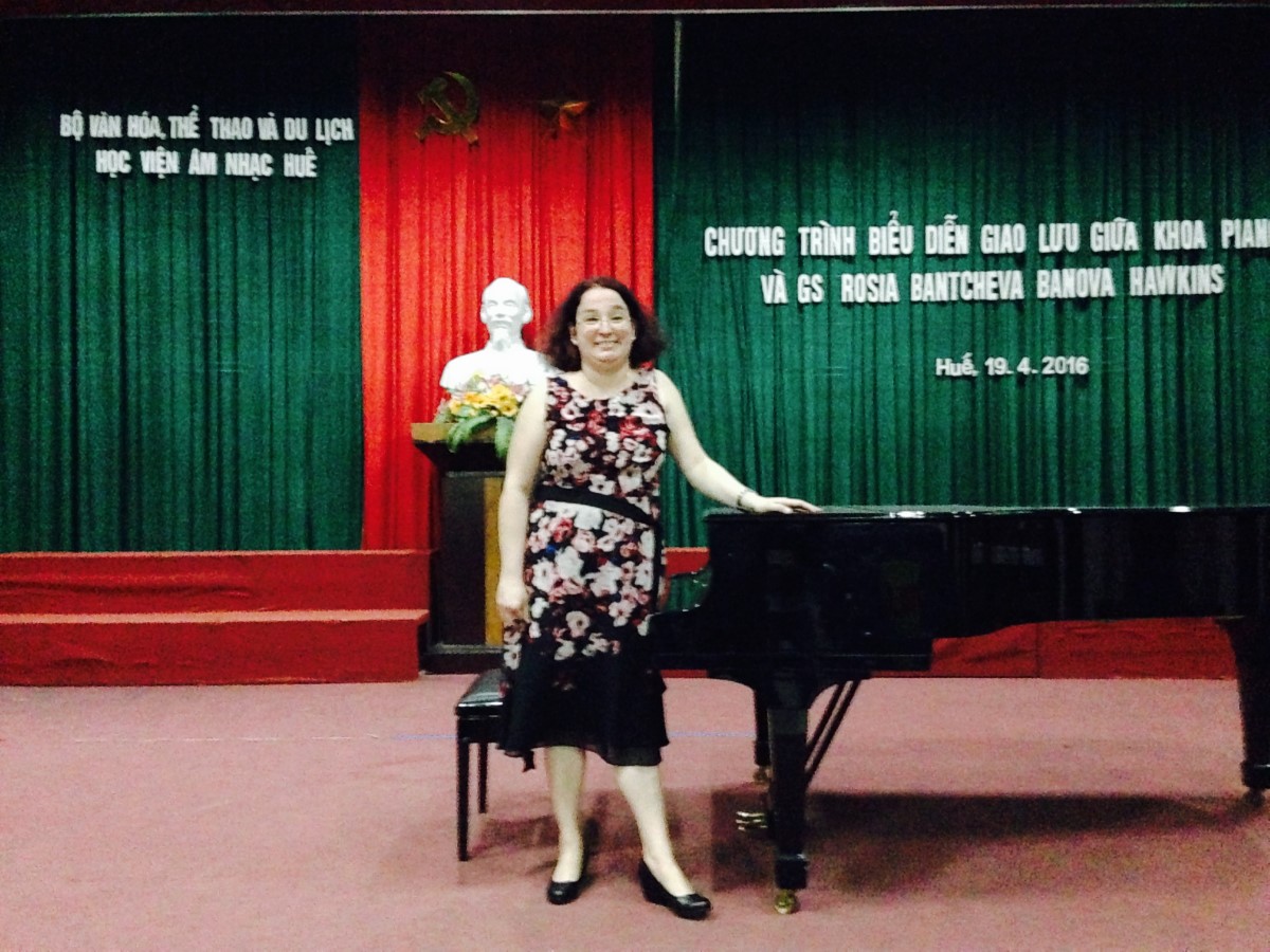 Recital in Hue, Vietnam